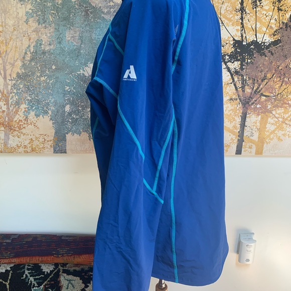 Eddie Bauer - Picture 7 of 8